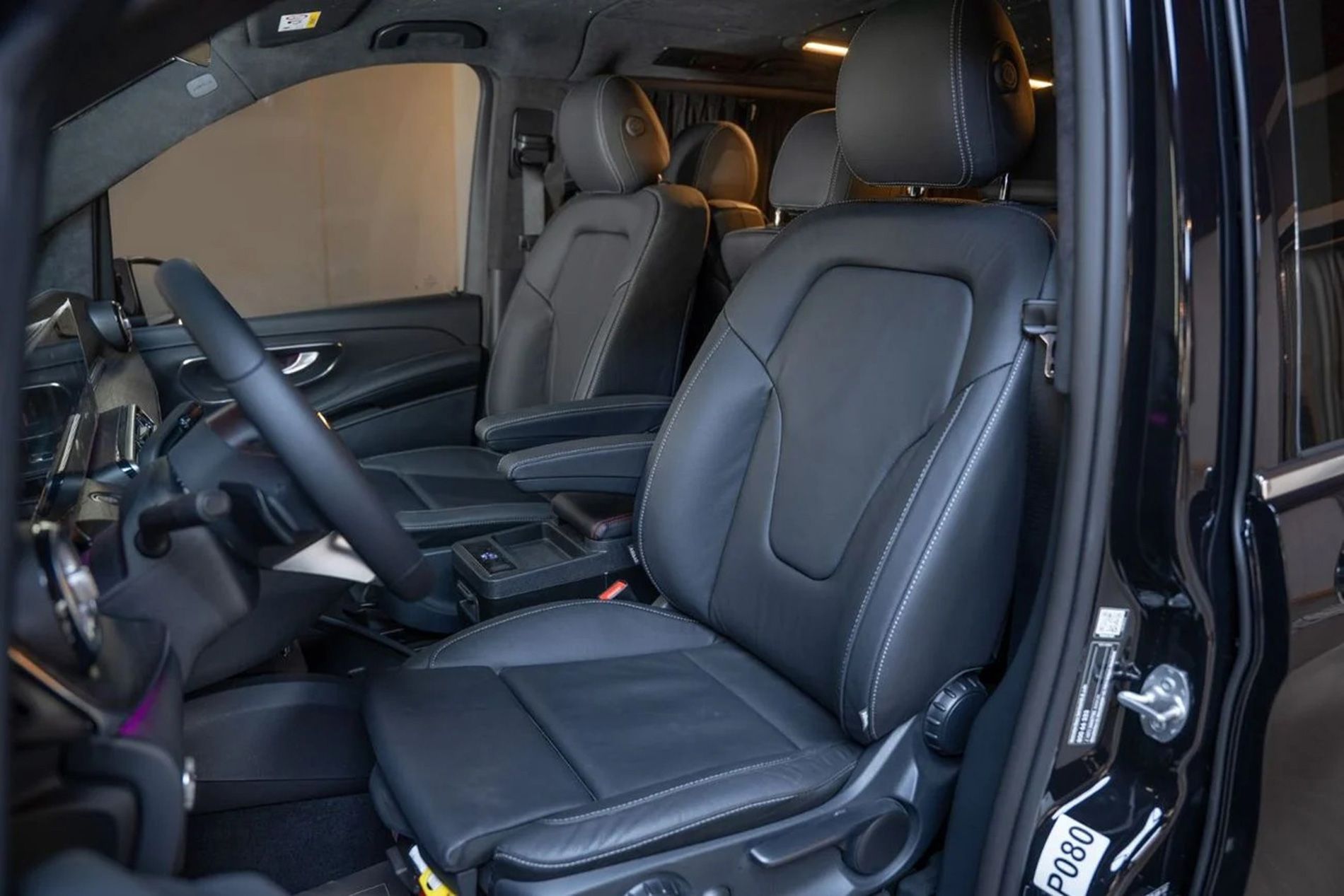 Genuine Mercedes-Benz VIP captain seats in V300 Avantgarde