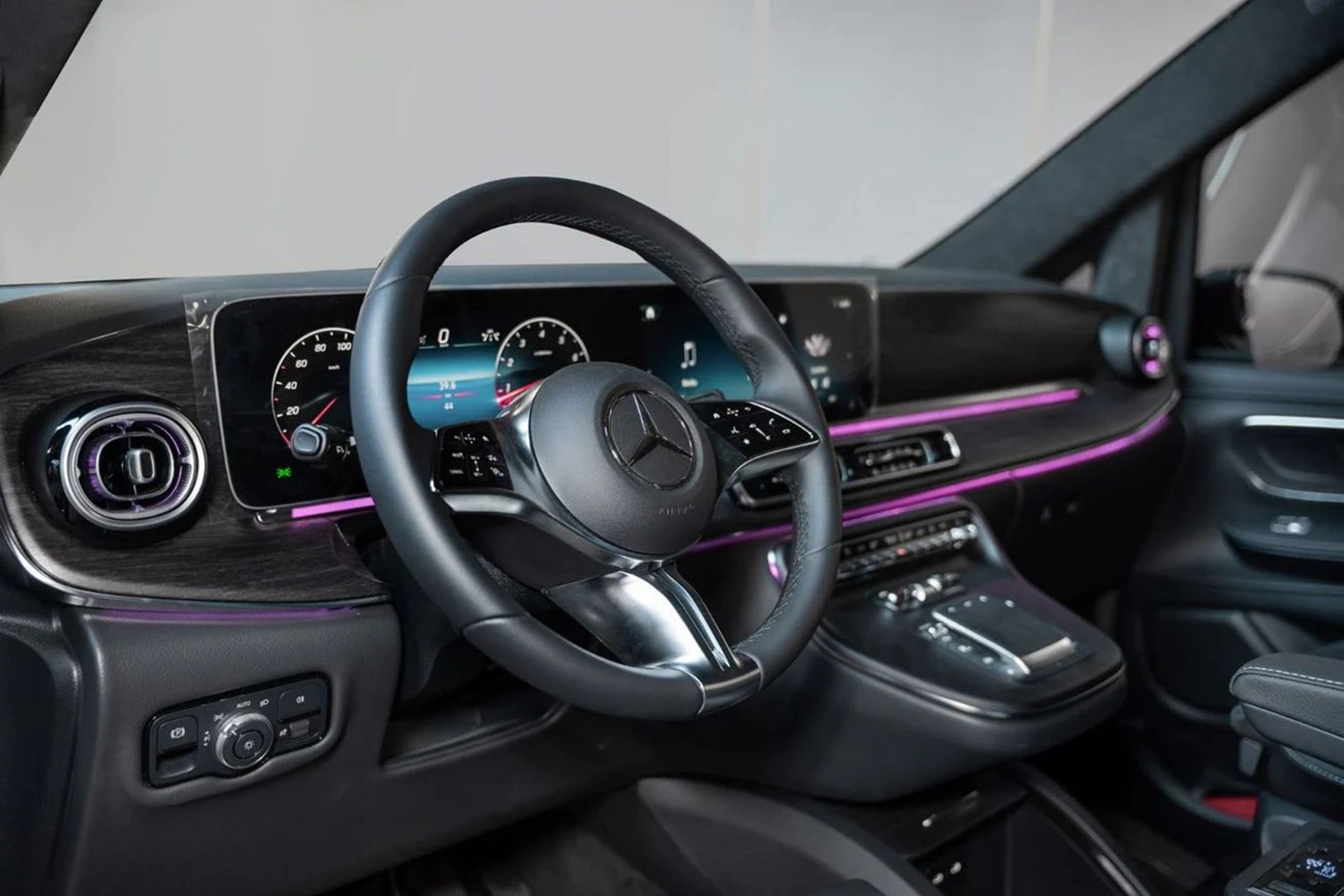 Mercedes-Benz V300 VIP captain seat cabin interior Dubai