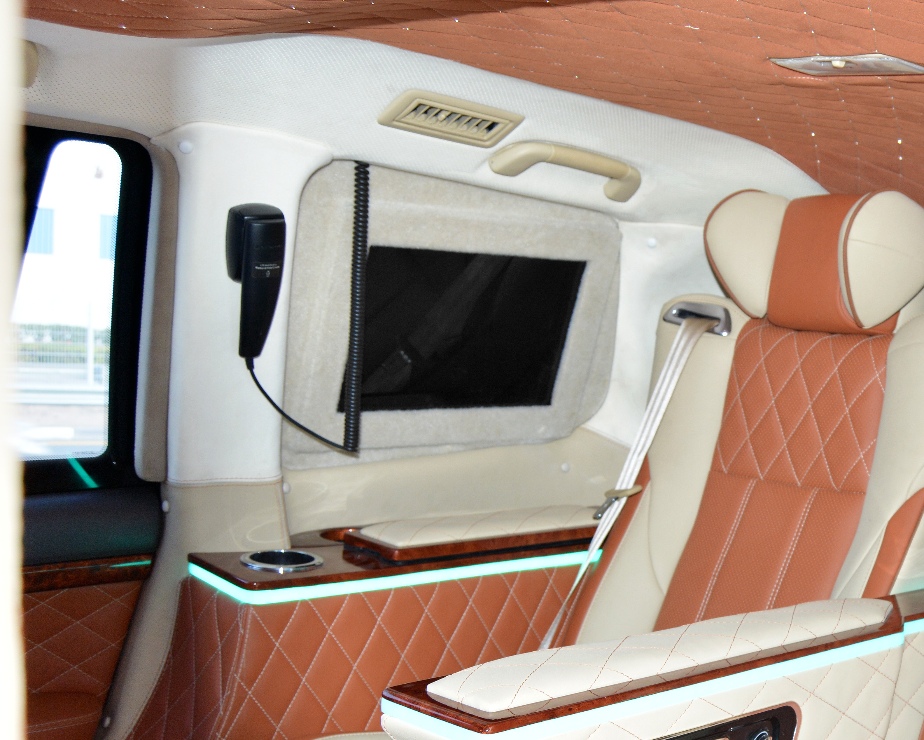 IVIP-01- Luxury VIP Intercom With Wire 